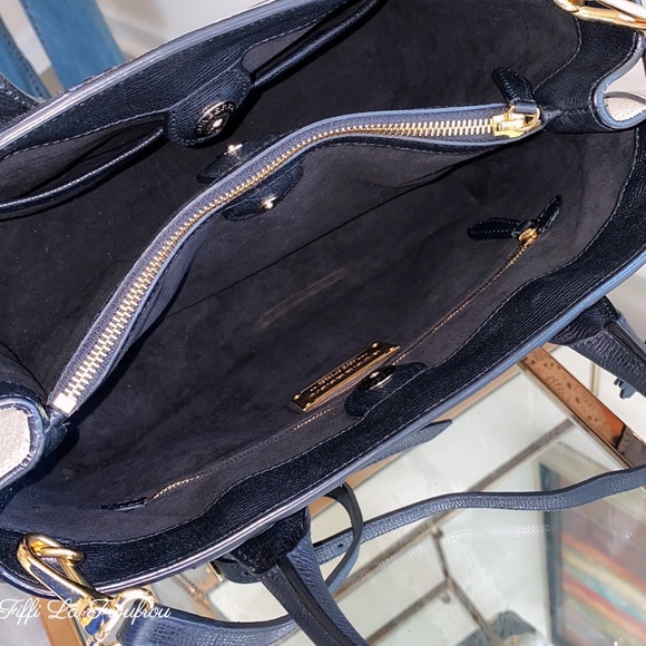 Authentic Burberry limited edition bag and charm - Picture 11 of 17